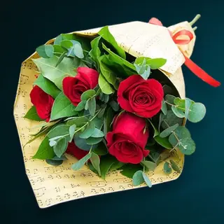 Buchet 5 Trandafiri Rosii