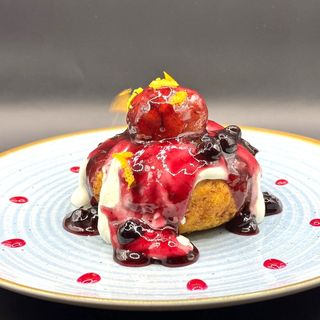 Papanasi cu dulceata