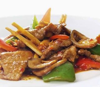 57. Ternera Con Salsa Picante