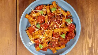 Rigatoni indiavolata