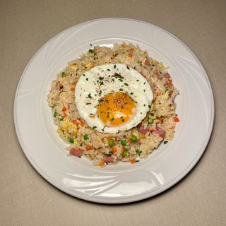 Arroz frito con huevo