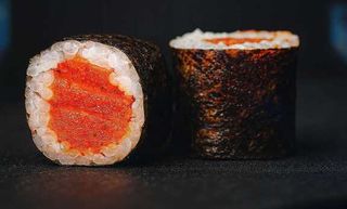 Hosomaki Salmon Tataki