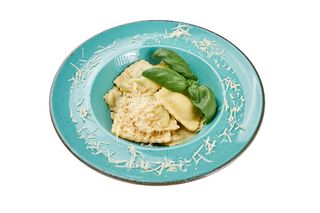 Равіолі з лососем та шпинатом (180г)