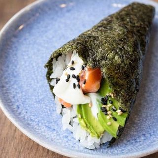 Temaki Salmón Cheese