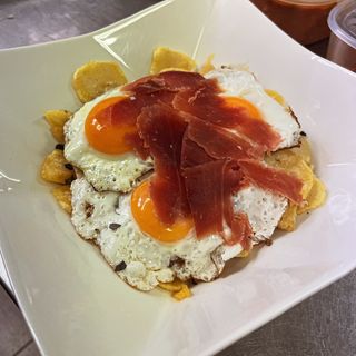 Huevos Estrellados Con Jamón Y Trufa