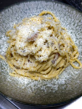 Spaghetti alla chitarra alla carbonara (sin nata)