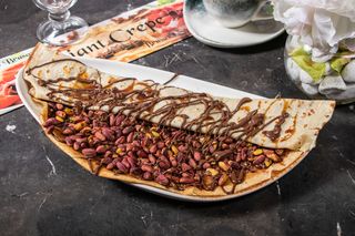 Clatita Uriasa cu Nutella si fistic