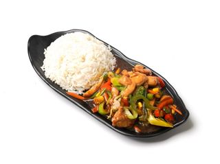 Pollo con arroz  y salsa teriyaki