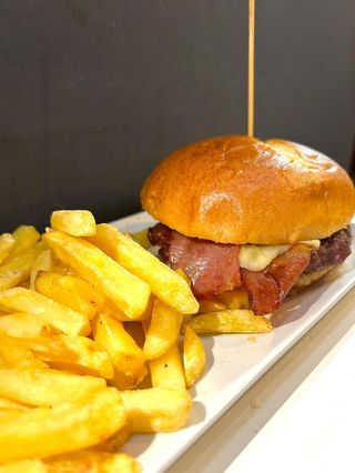 Burger Norwood Bacon Con Patatas