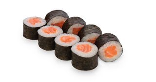 Maki z wędzonym łososiem