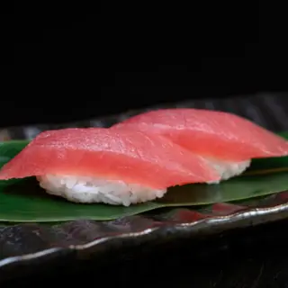 J12 Nigiri maguro