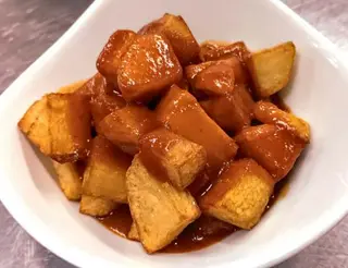 Patatas bravas