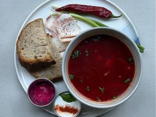 Борщ з реберцем