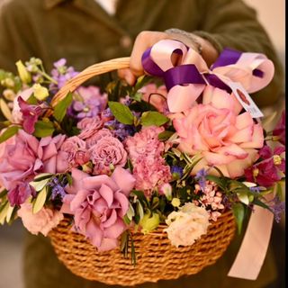 Aranjament Floral In Nuanțe Divine