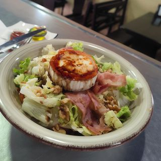 Ensalada De Rulo De Cabra