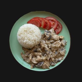 Курица с грибами в сливочном соусе 