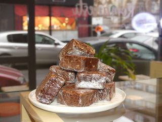 Brownie cu nuci