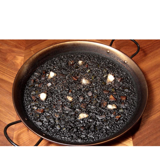 Black paella