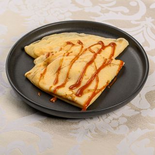 Budincă clătite cu sos caramel