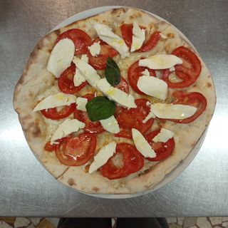 Pizza caprese