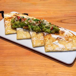 QUESADILLA DE SUADERO