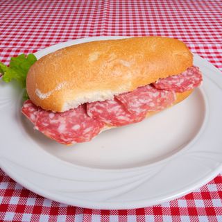 Panino salamella e mozzarella