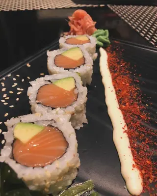 California  Roll Saumon Sésame