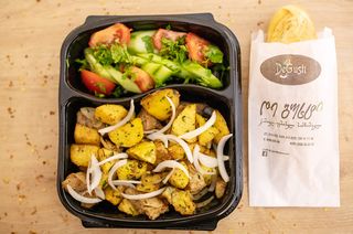 #108 ღორის ხორცის ოჯახურის ლანჩ-ბოქსი