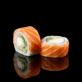 Філадельфія з огірком і авокадо (290г)