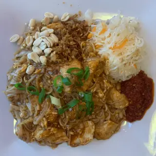 Pad thai z kurczakiem 680g