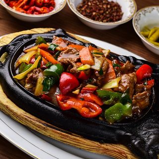 Говядина на сковороде