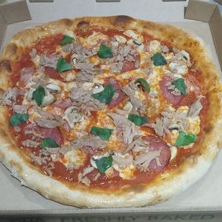 Pizza Caprichoso