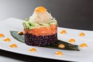 176 Tartar salmone venere