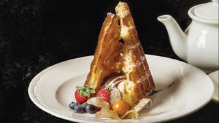 გამომცხვარი ვაფლი ნაყინით