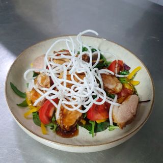 Салат из утиного филе