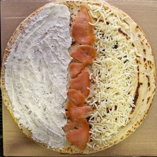 Палачинка със сьомга (40см/250г)