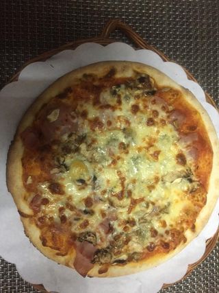 Pizza cuatro estaciones (1 persona)