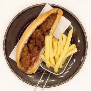 Sandwich Brochettes de Viande Hachée