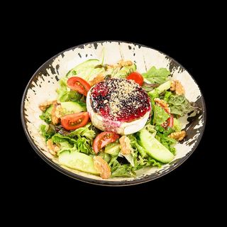 Листна салата със запечен камамбер и сладко (320г)