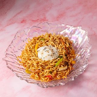 Yakisoba Vegetal con huevo a baja temperatura