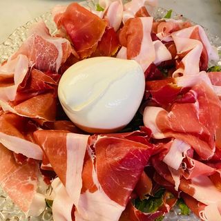 Bufala e Prosciutto Crudo di Parma