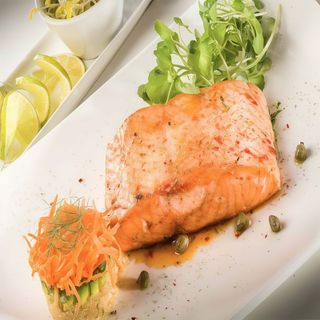 125. Salmón A La Plancha