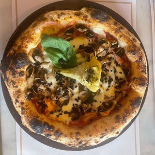 Pizze Capricciosa (30 Cm. Aprox.)