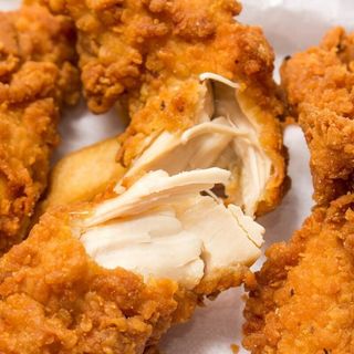 STRIPS DE PUI 5 BUC + CARTOFI 