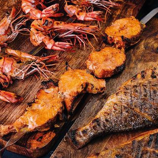 Frigarui de sturioni la grătar