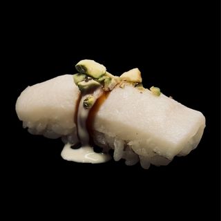 Nigiri De Pez Mantequilla Flameado (2 Pzs.)