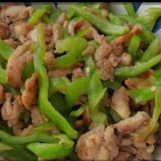 49.- Pollo Y Pimiento Verde