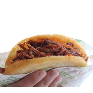Arepa De Carne Mechada