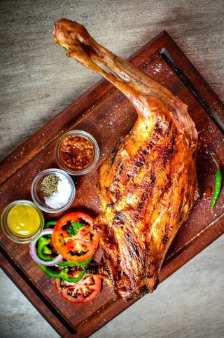 Mbuzi Choma 1/4