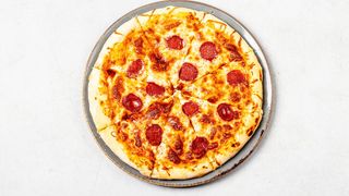 Margharita z salami duża